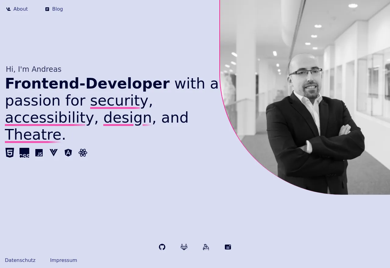 Image of homepage in light mode.